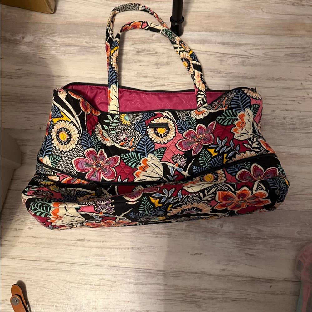 Vera Bradley Multicolor Floral Travel Bag